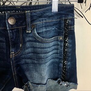 🎈🎈🎈American eagle jean shorts braided leather sides